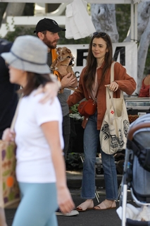 Lily Collins feet photo thumbnail