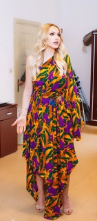 Hadise feet photo thumbnail