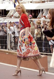 Cate Blanchett feet photo thumbnail