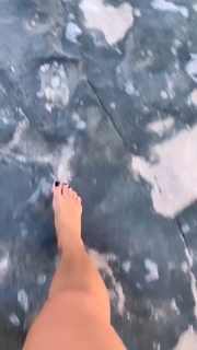 Nicole Scherzinger feet photo thumbnail