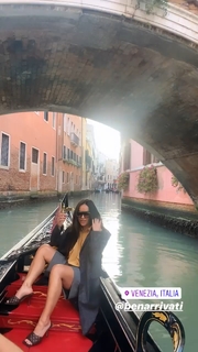 Sabrina Sato feet photo thumbnail
