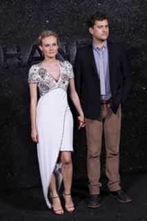 Diane Kruger feet photo thumbnail