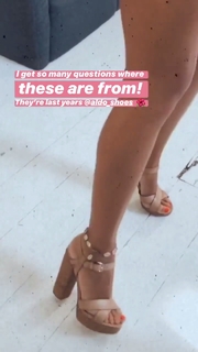 Michelle Keegan feet photo thumbnail