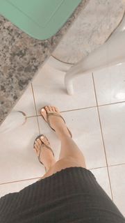 Alaine Crissiê feet photo thumbnail