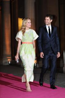 Diane Kruger feet photo thumbnail