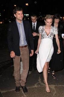 Diane Kruger feet photo thumbnail