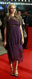 Diane Kruger feet photo thumbnail