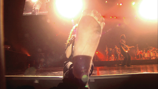 Shakira feet photo thumbnail
