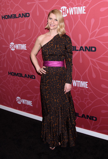 Claire Danes feet photo thumbnail