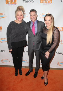 Melissa Joan Hart feet photo thumbnail