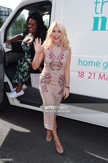 Holly Willoughby feet photo thumbnail