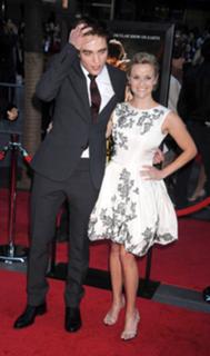 Reese Witherspoon feet photo thumbnail