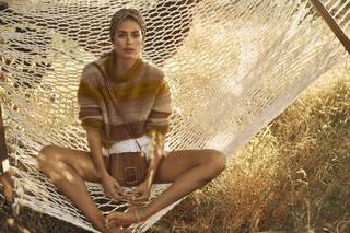 Doutzen Kroes feet photo thumbnail