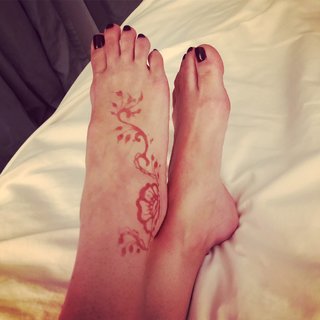 Constance Marie feet photo thumbnail