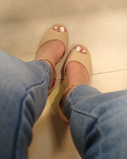 Isa Pes feet photo thumbnail