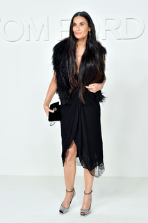 Demi Moore feet photo thumbnail
