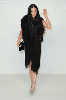 Demi Moore feet photo thumbnail