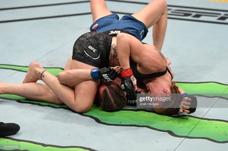 Valentina Shevchenko feet photo thumbnail