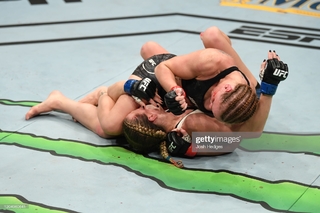 Valentina Shevchenko feet photo thumbnail