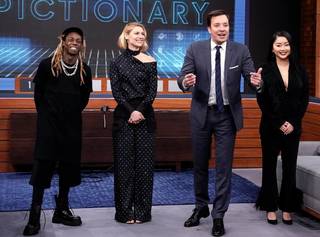 Claire Danes feet photo thumbnail