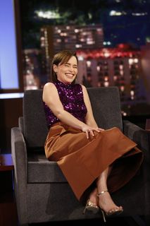 Emilia Clarke feet photo thumbnail