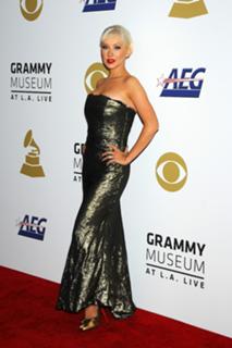 Christina Aguilera feet photo thumbnail