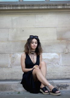 Léna Mahfouf feet photo 1