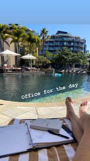 Nina Dobrev feet photo thumbnail