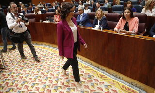 Isabel Díaz Ayuso feet photo 2