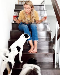 Katrina Bowden feet photo thumbnail