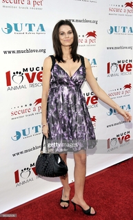Jennifer Taylor feet photo 3