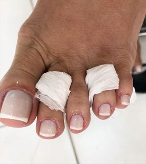 Karin Klemp feet photo thumbnail