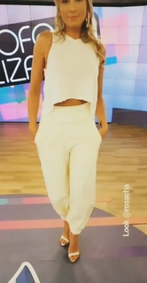 Lívia Andrade feet photo thumbnail