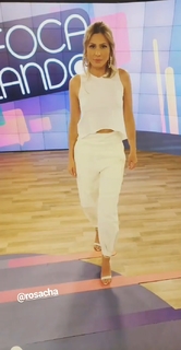 Lívia Andrade feet photo thumbnail