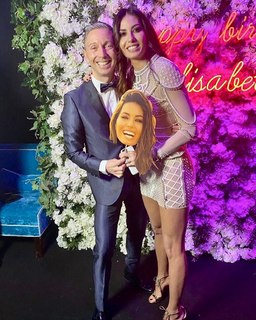 Elisabetta Gregoraci feet photo thumbnail