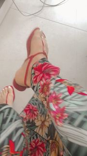 Alaine Crissiê feet photo thumbnail