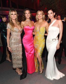 Kate Hudson feet photo thumbnail