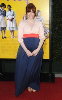 Bryce Dallas Howard feet photo thumbnail