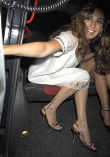 Kelly Brook feet photo 4