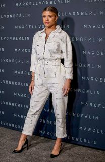 Sofia Richie feet photo thumbnail