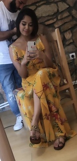 Jannat Zubair Rahmani feet photo thumbnail