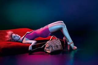 Carolina Dieckmann feet photo thumbnail