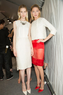 Martha Hunt feet photo thumbnail