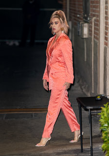 Katy Perry feet photo thumbnail