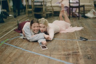 Anya Taylor-Joy feet photo thumbnail