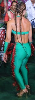 Paolla Oliveira feet photo thumbnail