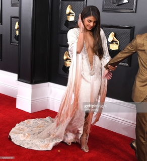 Priyanka Chopra Jonas feet photo thumbnail