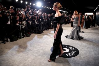Rosie Huntington-Whiteley feet photo thumbnail