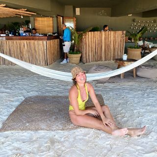 Natalie Noel Mariduena feet photo thumbnail