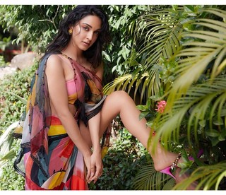 Kiara Advani feet photo thumbnail